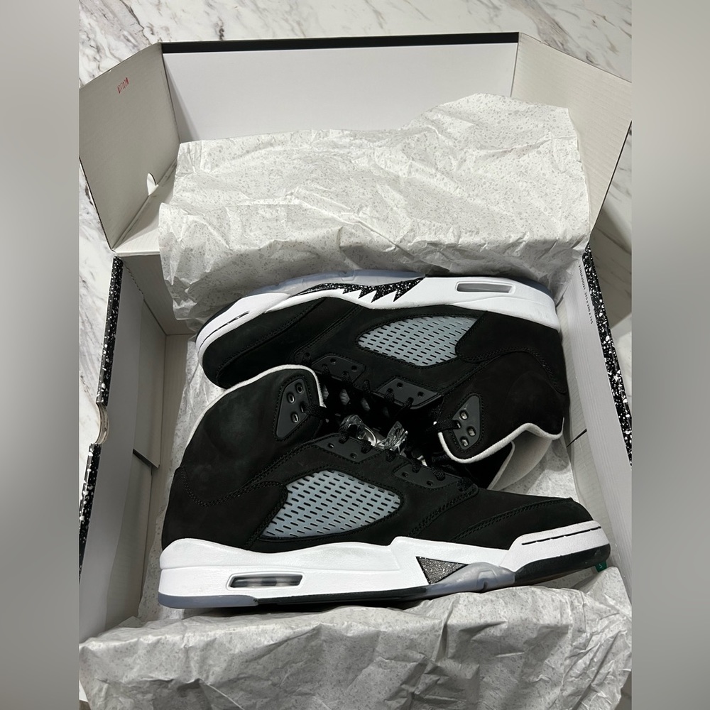 Jordan 5 retro moonlight (2021)